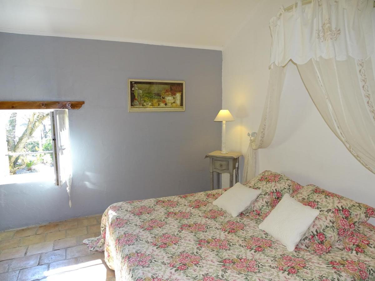 Bastide Des Princes B&B Caderousse Eksteriør bilde