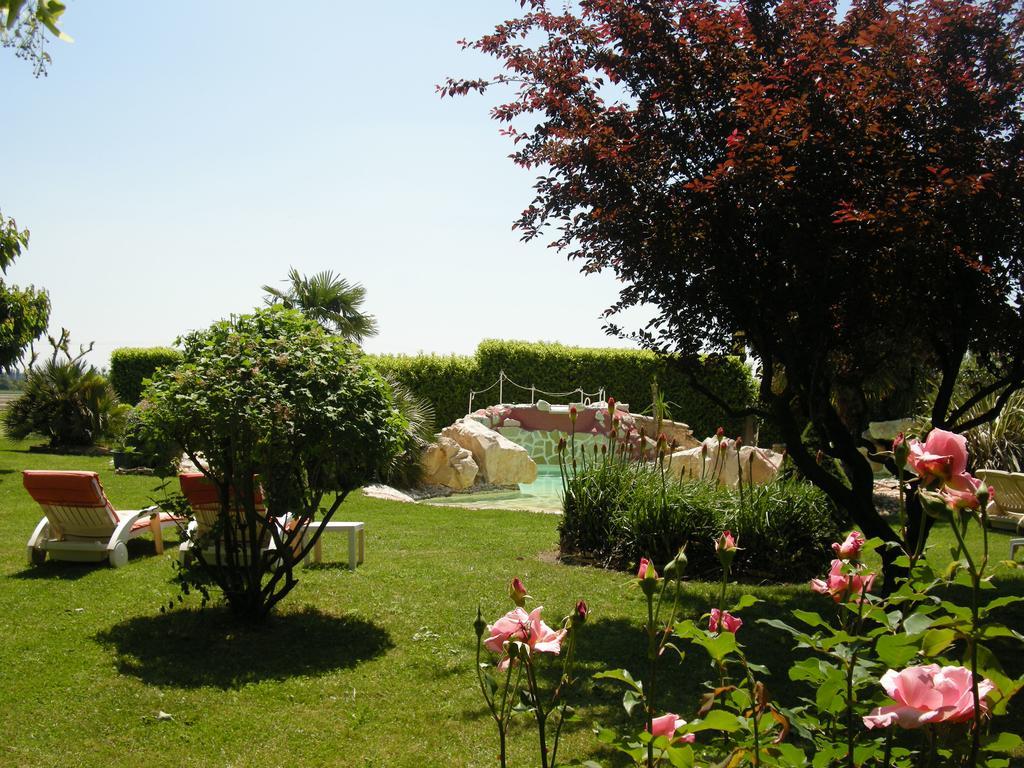 Bastide Des Princes B&B Caderousse Eksteriør bilde