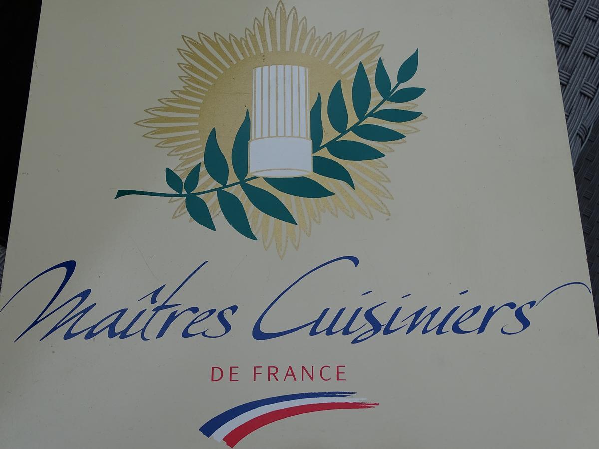 Bastide Des Princes B&B Caderousse Eksteriør bilde